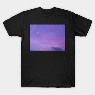 Pink blue cloudscape with cirrus sky. T-Shirt